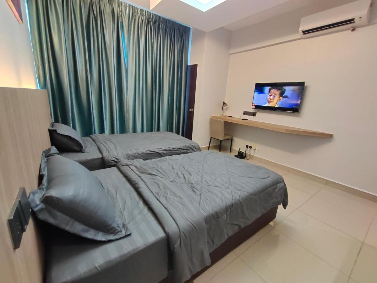 Alish Studio Apartment With Pool, Netflix, Wifi Gua Musang Exteriör bild