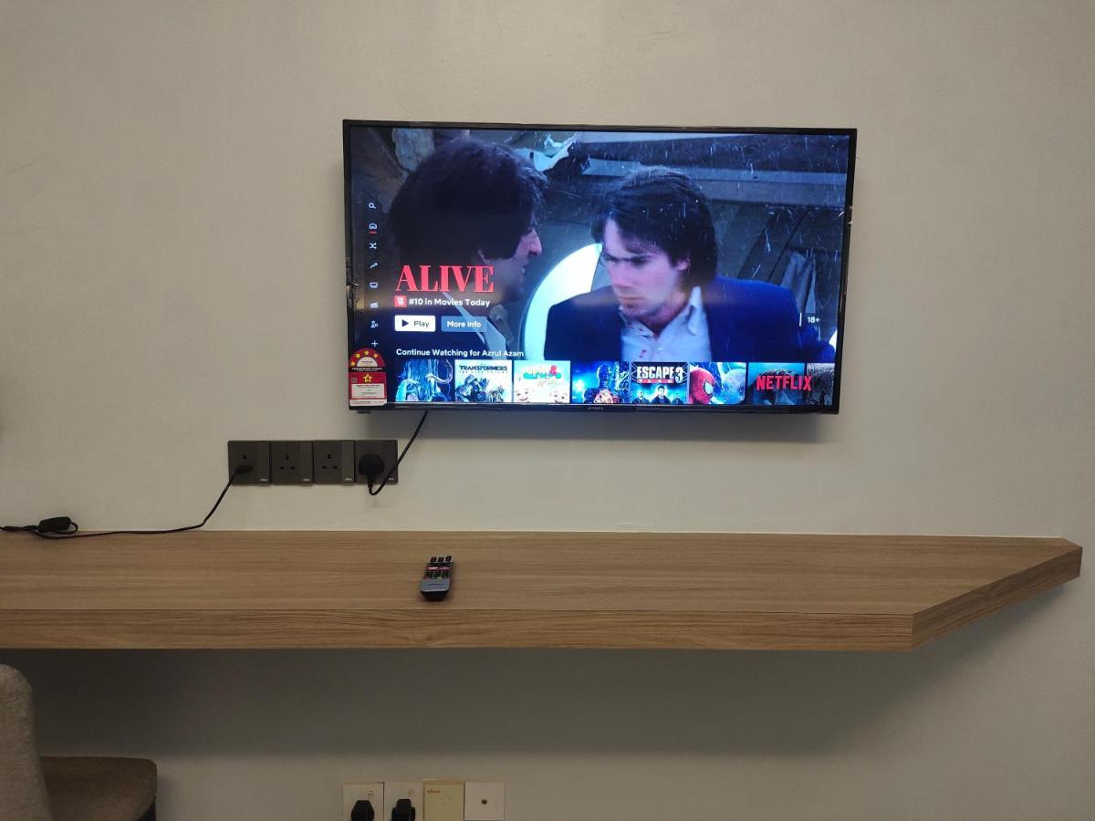 Alish Studio Apartment With Pool, Netflix, Wifi Gua Musang Exteriör bild