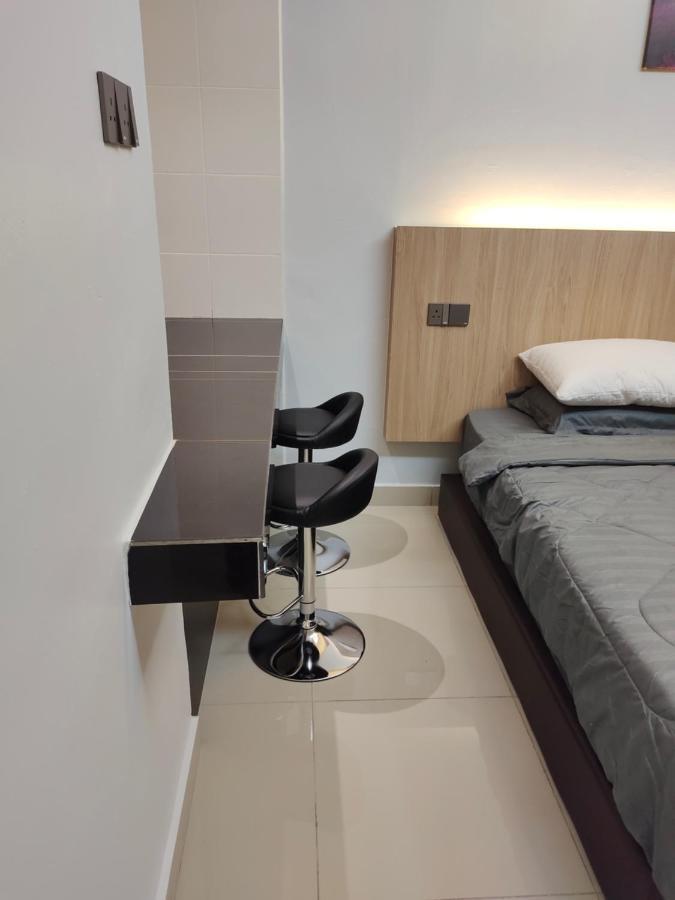 Alish Studio Apartment With Pool, Netflix, Wifi Gua Musang Exteriör bild